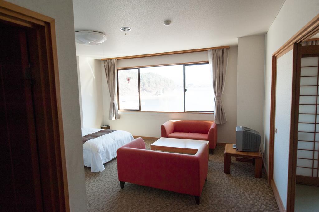 Ashiwada Hotel Фудзикавагутико Экстерьер фото