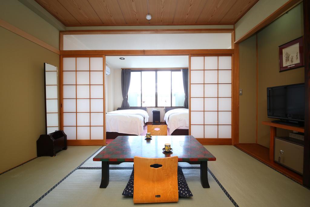 Ashiwada Hotel Фудзикавагутико Экстерьер фото